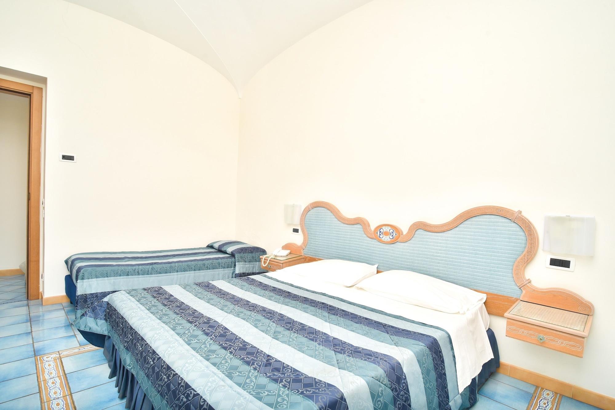 Albergo Italia - Beach Hotel Casamicciola Terme Exterior photo