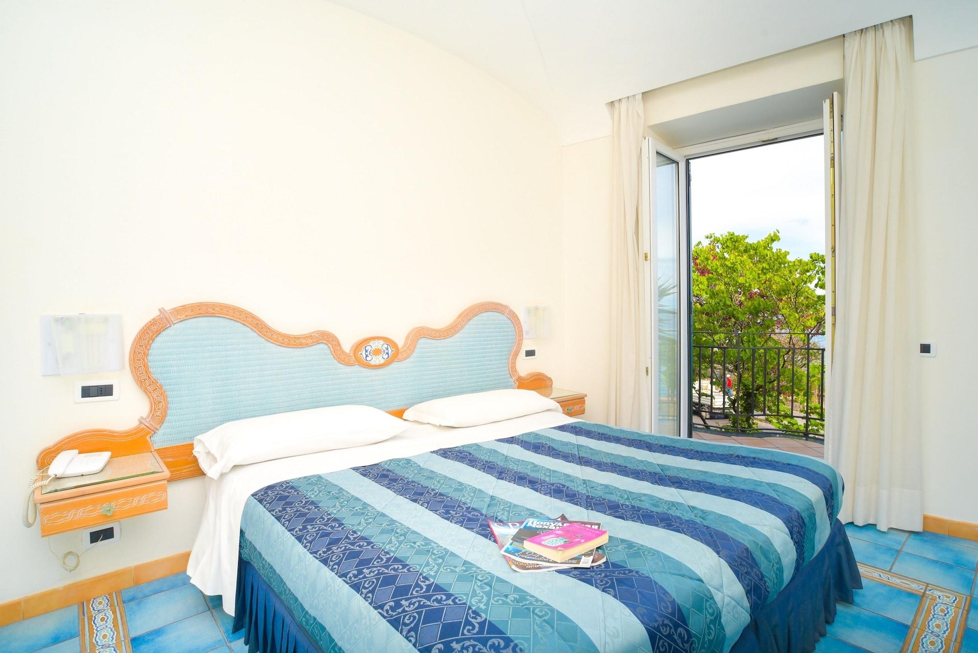 Albergo Italia - Beach Hotel Casamicciola Terme Exterior photo