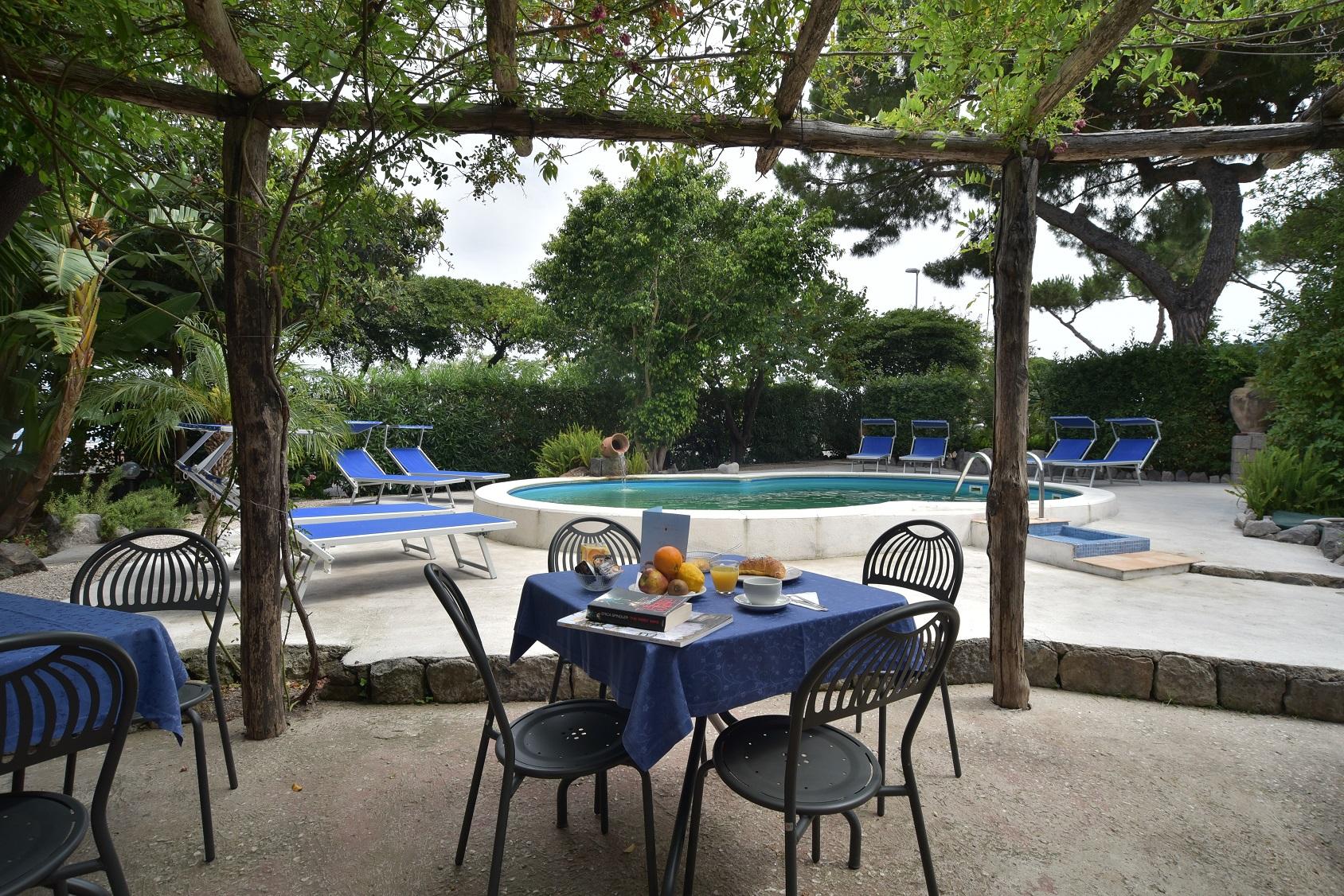 Albergo Italia - Beach Hotel Casamicciola Terme Exterior photo