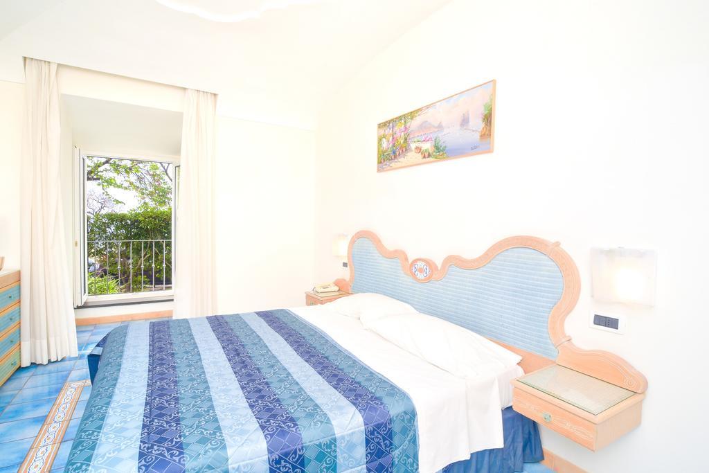 Albergo Italia - Beach Hotel Casamicciola Terme Exterior photo
